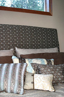 The padded headboard and lots of pillows makes for a very cozy bed! Hayden Lake House Vacation Rental, Hayden Lake, Idaho